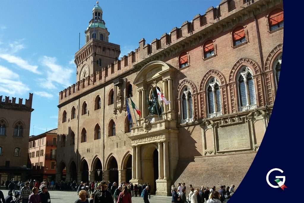 GO-ON-ITALY - Bologna - Piazza Maggiore