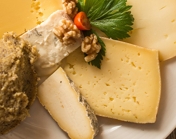 cosa mangiare e bere a bergamo feat - Viaggio in Italia